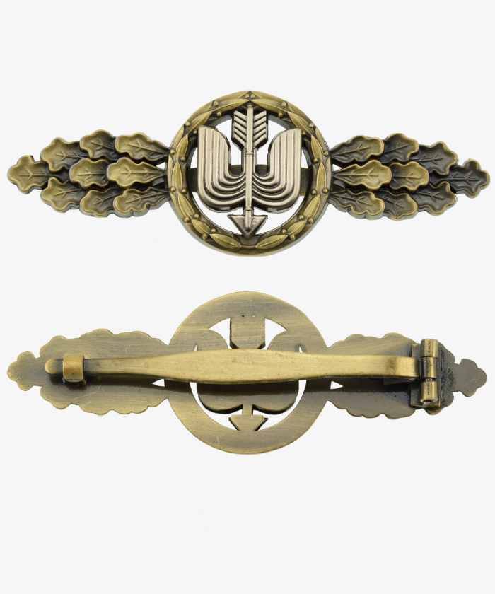 Luftwaffe front flight clasp for long-distance night fighters in bronze
